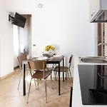 Apartment Parcheggio Gratis - 10min Aeroporto - Vista Mare *