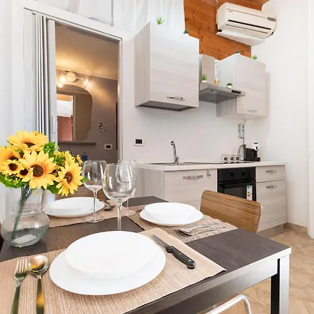 Apartamento Parcheggio Gratis - 10min Aeroporto - Vista Mare *